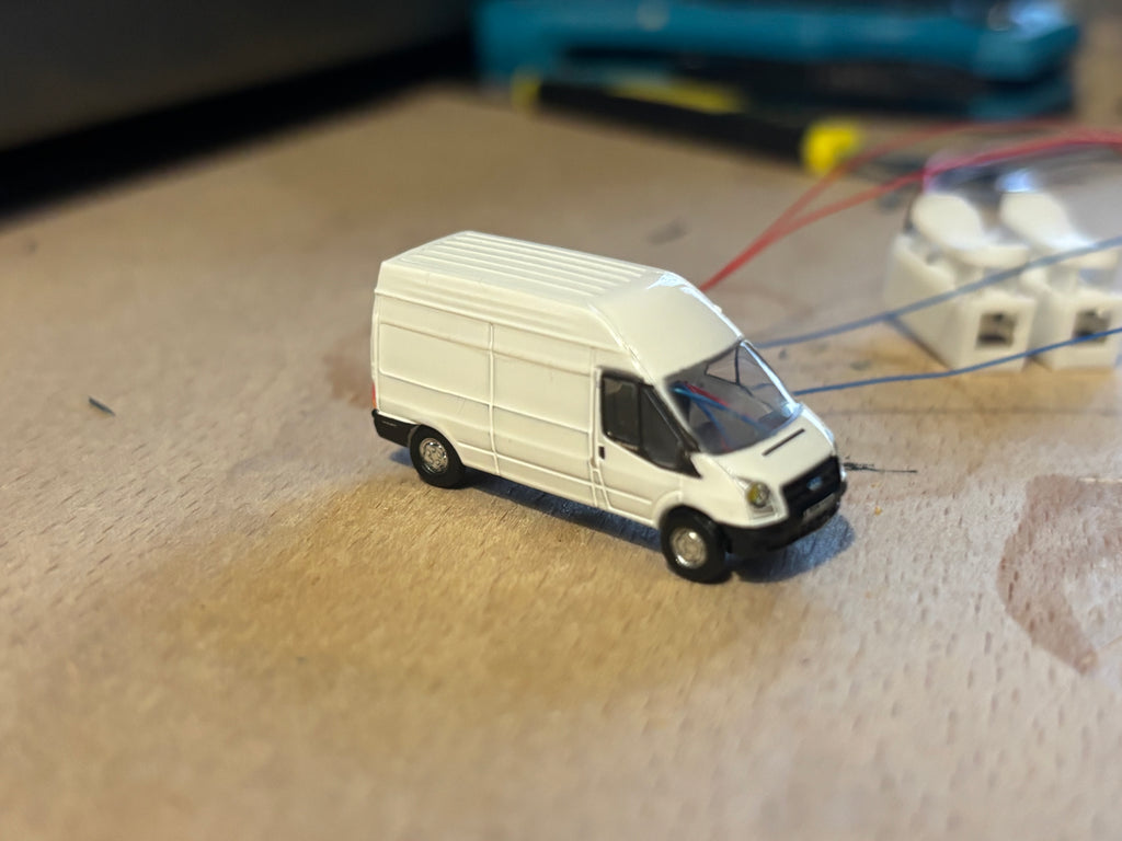 1:148 scale Oxford diecast Ford transit with headlights
