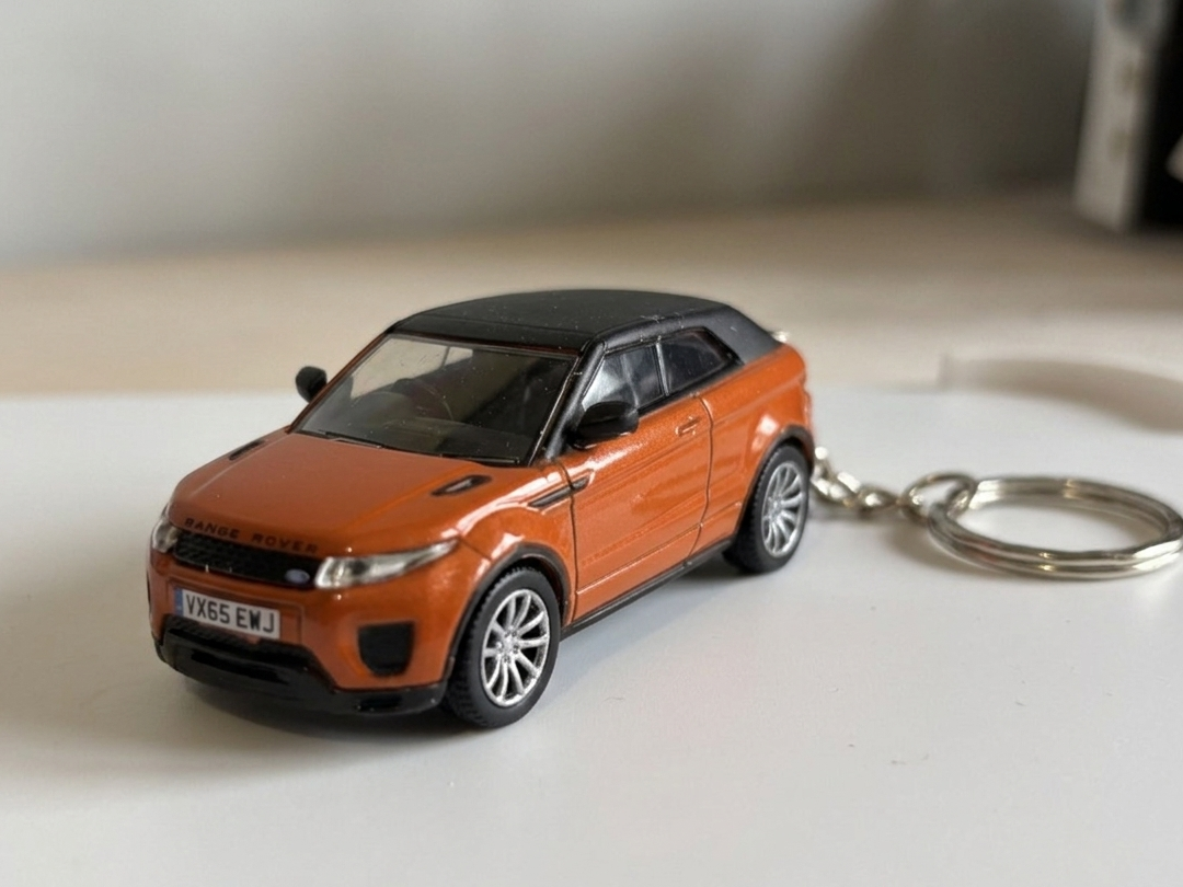 1:76 Oxford Diecast Range Rover Evoque Convertible keyring