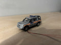 1:76 scale Oxford diecast Range rover police car with flashing lights