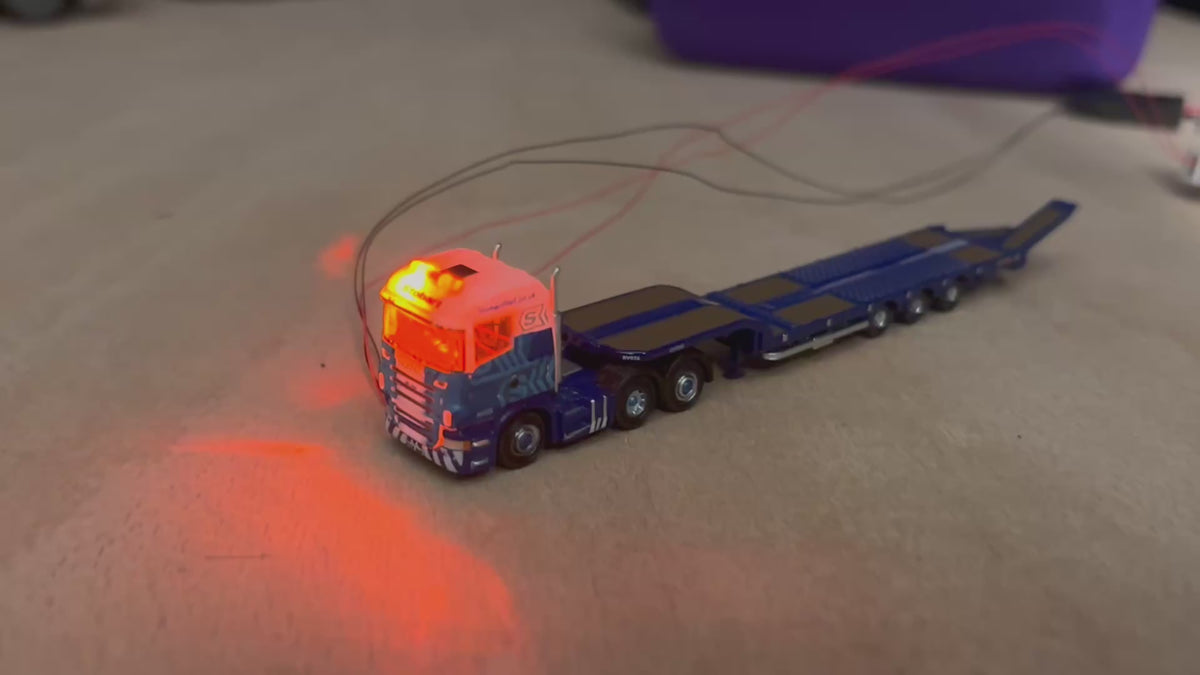 1:148 Oxford diecast scania low loader Stobart rail