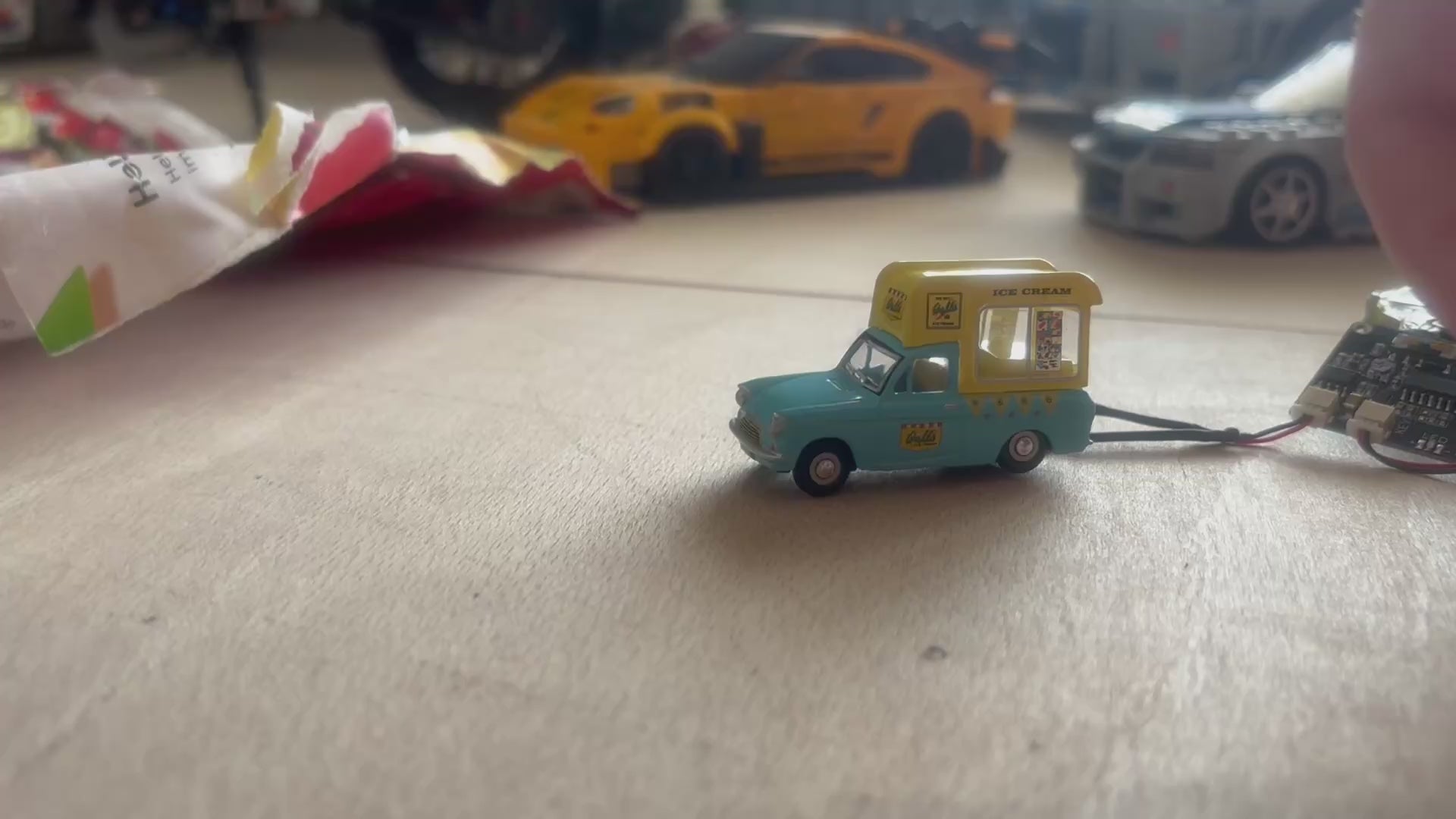 1:76 Wall’s Ice Cream Van with Working Ice Cream Chime & Sound Module