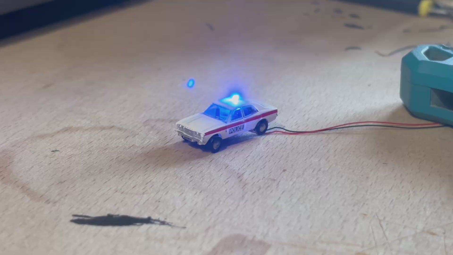 1:148 scale Oxford diecast Ford Cortina with flashing lights